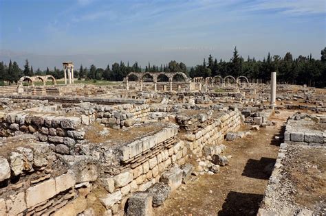 The history of Lebanon: LEBANESE HISTORICAL SITES