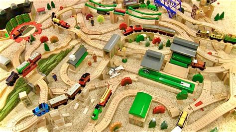 Thomas The Train Wooden Track Layouts - alter playground