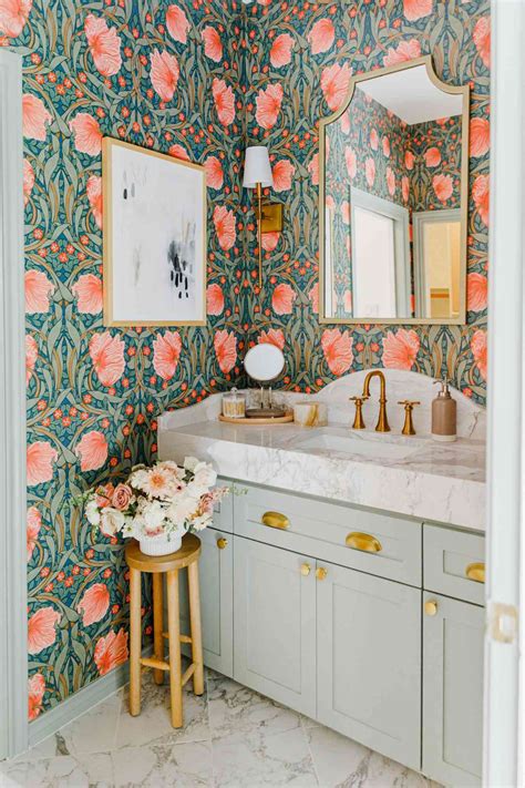 Space of the Week: Floral Wallpaper Becomes the Defining Feature of a ...