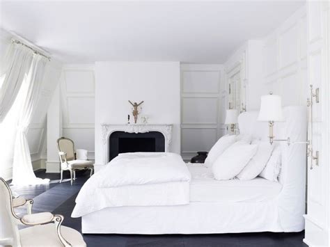 White Bedroom - French - bedroom