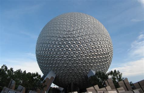 File:Spaceship Earth at EPCOT.jpg - Wikipedia