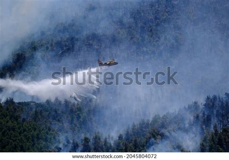 3,595 Aviation Fire Fighting Images, Stock Photos & Vectors | Shutterstock