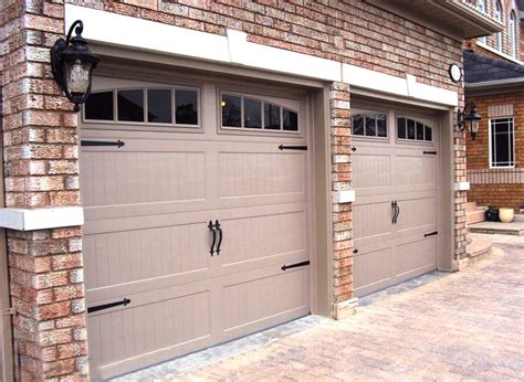 Carriage House Stamped 5950 | Ottawa Garage Door Systems