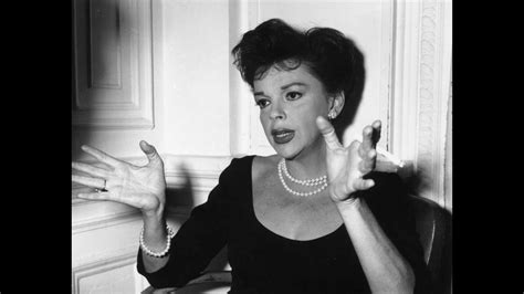 Judy Garland Biography: Age, Birthday, Early life, Career, Facts