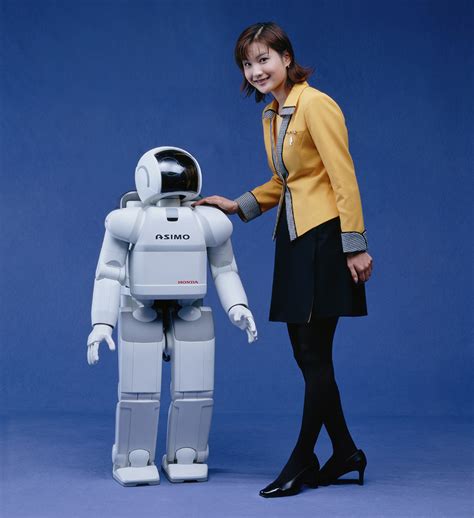 Honda Global | November 20 , 2000 "Honda Debuts New Humanoid Robot "ASIMO""