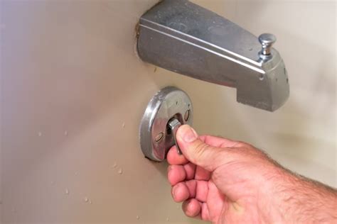 How to Remove a Bathtub Stopper | Hunker