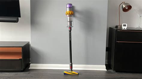 Dyson V15 Detect Absolute review | TechRadar