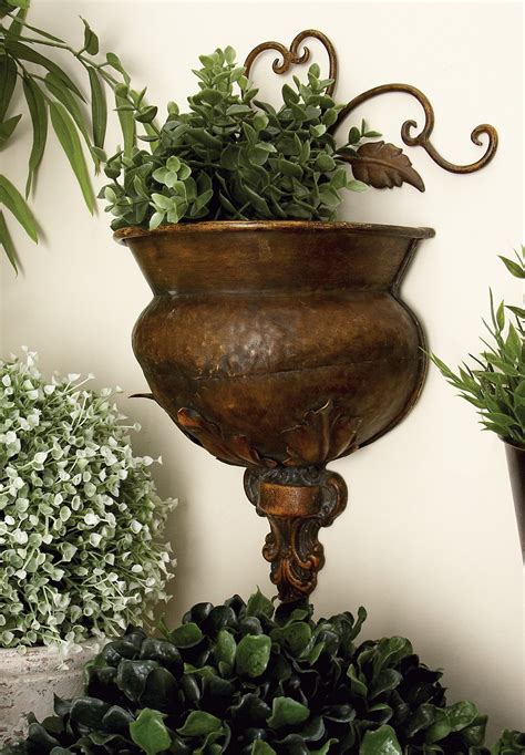 DecMode 11 Classic Bronze-Finished Metal Wall Planter - Walmart.com ...