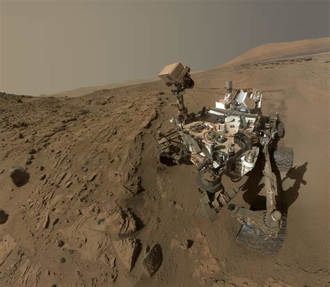 Curiosity rover selfie celebrates first Martian year - CNET