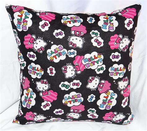 Hello Kitty Pillow 1 by quiltoni on DeviantArt