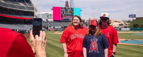 Tours of Angel Stadium | Los Angeles Angels