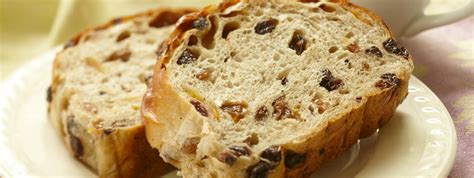 Cinnamon Raisin Bread – Small Loaf | Recipes | Robin Hood®