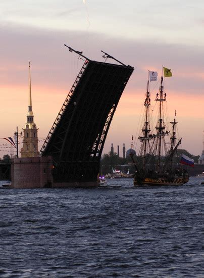 Bridges in St. Petersburg | Getting around | St.Petersburg