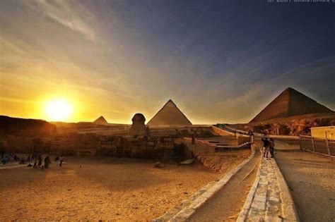 Private Tour Pyramids of Giza During Sunset or Sunrise by Camel