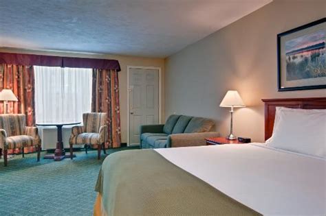 Days Inn & Suites Moncton $75 ($̶8̶0̶) - UPDATED 2017 Prices & Hotel ...