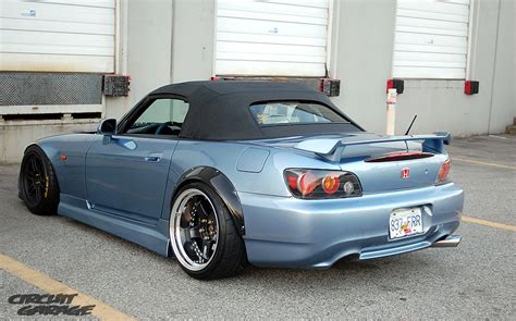 Rear spoiler for honda s2000