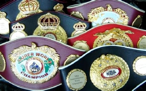 Undisputed Chaos: Boxing Belts & Titles Create Unending Confusion