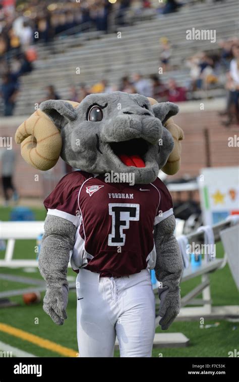 Chattanooga, Tennessee, USA. 28th Nov, 2015. Fordham mascot during the ...