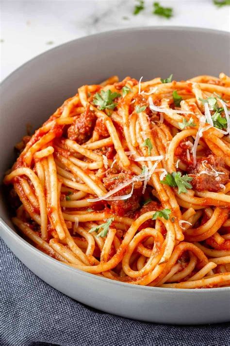 Easy Spaghetti Sauce - Bake. Eat. Repeat. | Recipe | Pasta dinner ...