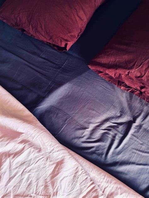 Microfiber vs Cotton Sheets - Which Is Better?