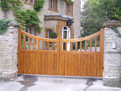 Wooden Swing Gates » Residential & Commercial Electric Gates - AGD Systems