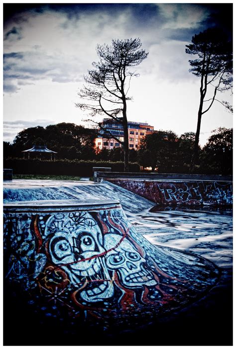 Skatepark at night by Demonoftheheavens on DeviantArt