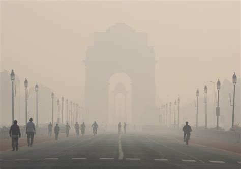 Why Delhi Is Becoming the Smog Capital of The World: QuickTake - Bloomberg