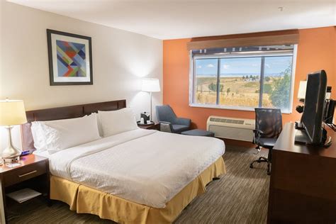 HOLIDAY INN EXPRESS PENDLETON, AN IHG HOTEL $173 ($̶1̶9̶8̶) - Updated ...