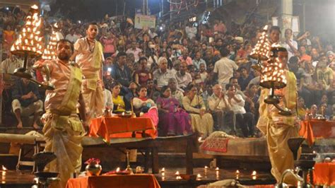 Varanasi: Evening Ganga Aarti at Dashashwamedh Ghat advanced due to ...