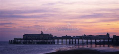 Hastings Pier stock photo. Image of color, hastings, british - 2370734