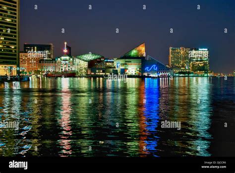 Baltimore inner harbor skyline hi-res stock photography and images - Alamy