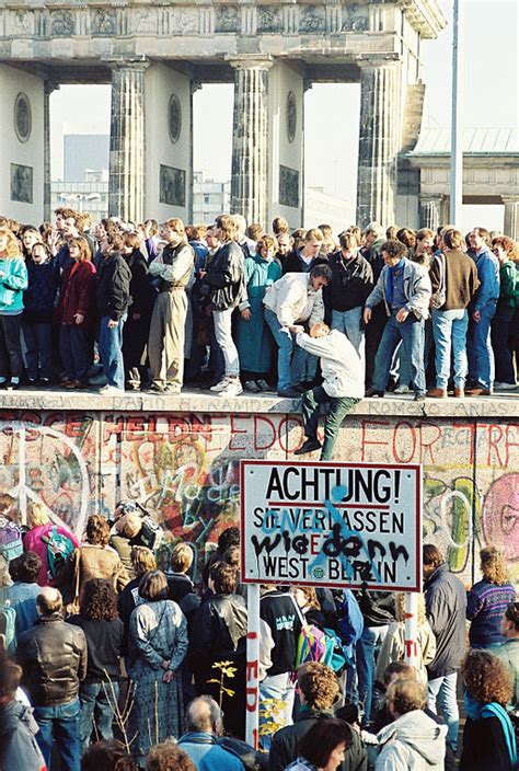 What’s the context? The Fall of the Berlin Wall, 9 – 10 November 1989 ...