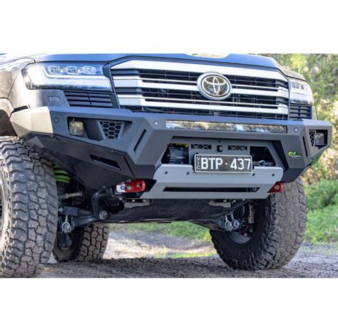 Ironman 4x4 Raid Bull Bar for Toyota Landcruiser 300 Series