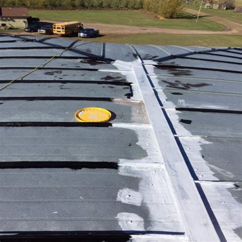 Liquid Rubber Metal Roof Application - Waterproofing Roof. Metal Roof ...