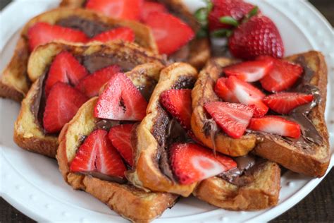 Strawberry Nutella French Toast - thekittchen