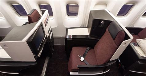 Review: Japan Airlines Sky Suite II Business Class Manila to Tokyo ...