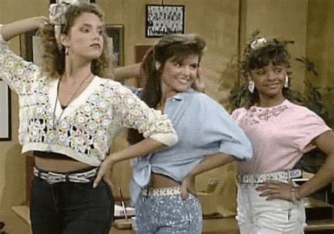 Saved By The Bell 90s Fashion GIF - Saved By The Bell 90s Fashion ...