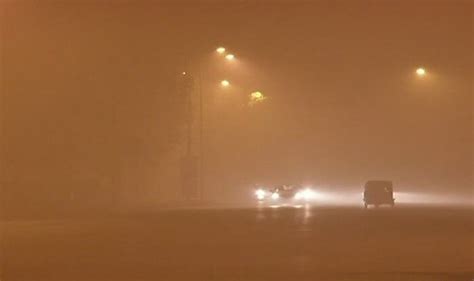 Smog Goes Worse in Delhi NCR as Pollution Level Gets Severe; Some ...