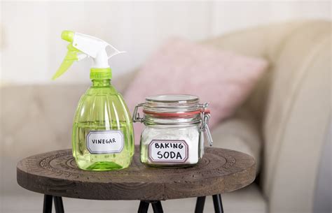 12 Ways to Use Vinegar and Baking Soda to Clean