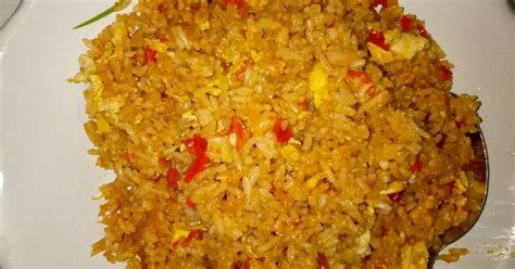 Resep Nasi Goreng Telor Sederhana Pedas oleh Dewi Kartika Sari - Cookpad