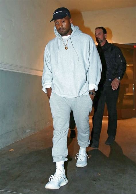 How to Style Yeezys 350 (15 Best Yeezy Outfit Ideas)