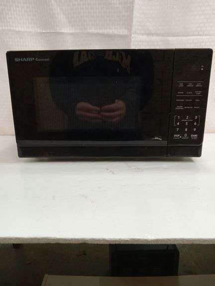 Sharp Carousel Microwave - Lil Dusty Online Auctions - All Estate ...