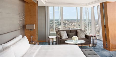 Iconic City View Image | Shangri-La Hotel London