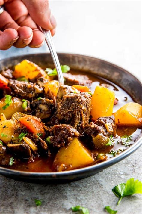 Crock Pot Beef Stew Recipe | Savory Nothings