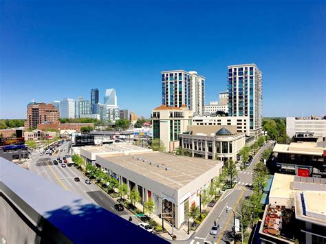 Buckhead Atlanta's Luxury Shopping District