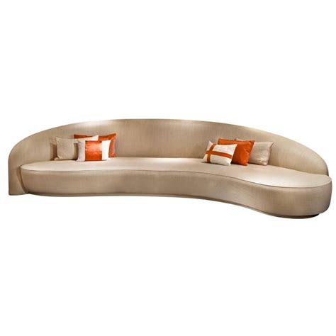 Elegant Curved Italian Sofa with Round Shapes For Sale at 1stDibs