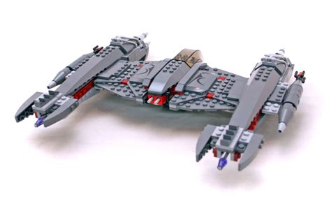 MagnaGuard Starfighter - LEGO set #7673-1 (Building Sets > Star Wars ...