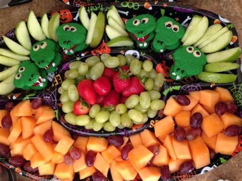 35+ Ghoulishly Good Halloween Fruit Tray Ideas - HubPages