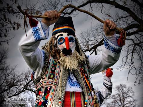 romanian christmas traditions - Google Search | Romanian clothing ...