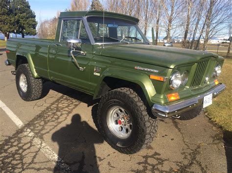 Restored 1970 Jeep J2000 Pickup vintage truck for sale